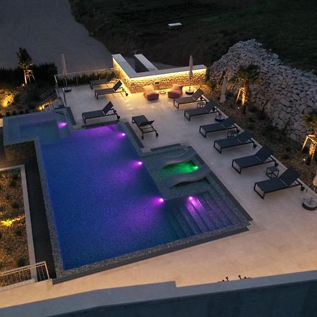 Grey House Apartment Бол Екстериор снимка