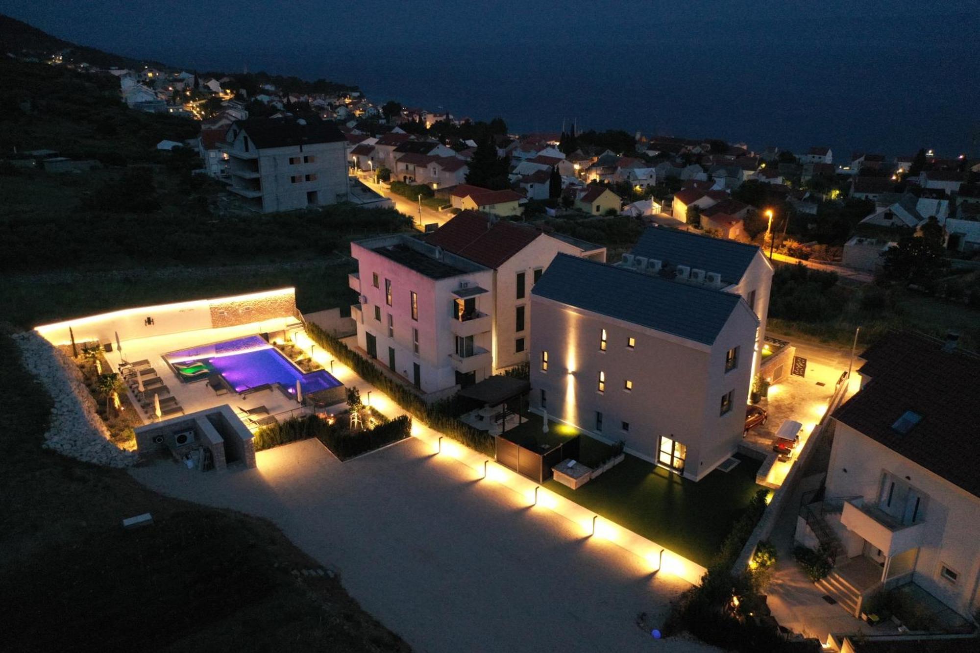 Grey House Apartment Бол Екстериор снимка