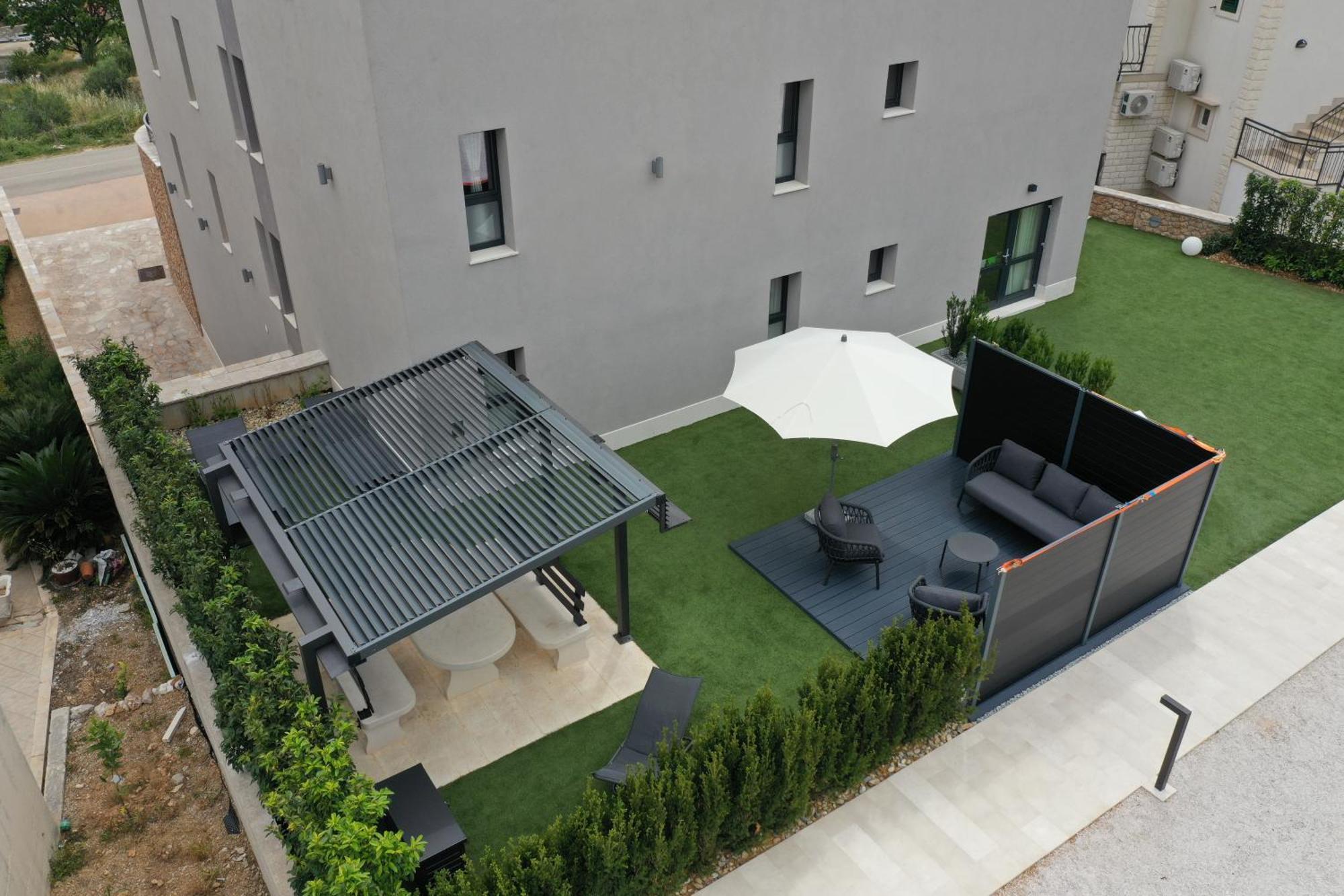 Grey House Apartment Бол Екстериор снимка