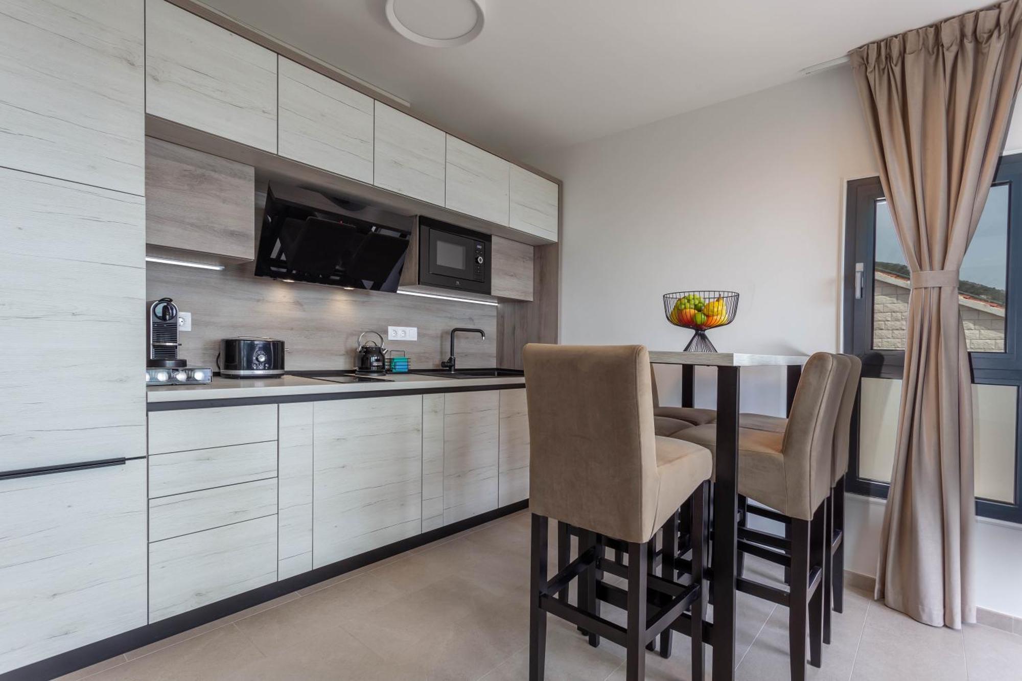 Grey House Apartment Бол Екстериор снимка