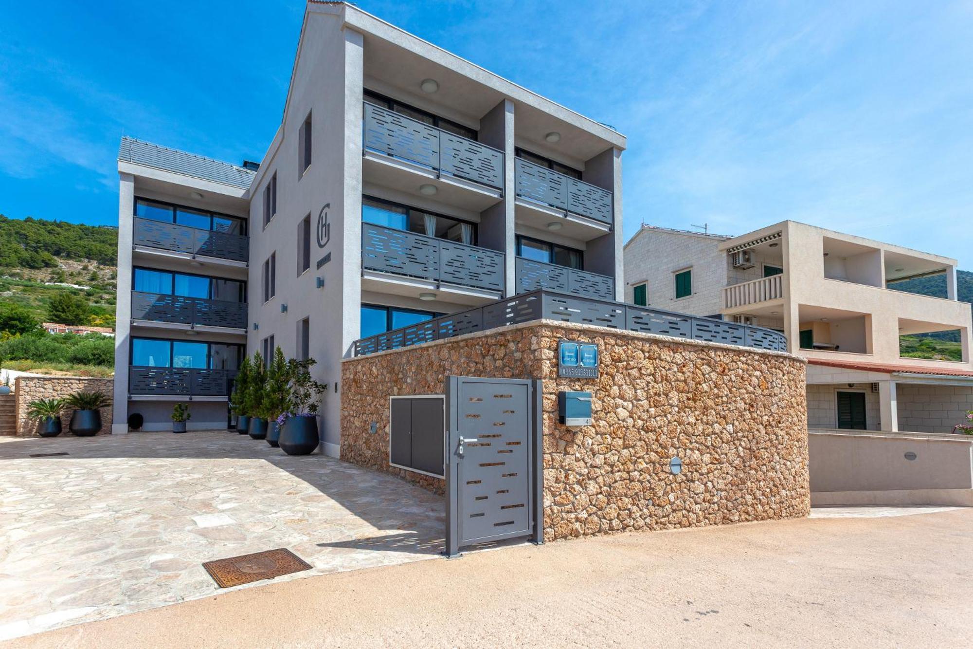 Grey House Apartment Бол Екстериор снимка